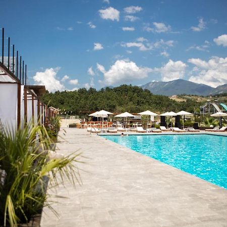 Equos Resort Hotel Tirana Exterior foto